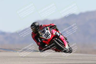 media/Apr-20-2025-CVMA (Sun) [[39090e8767]]/Race 16-Formula Middleweight/